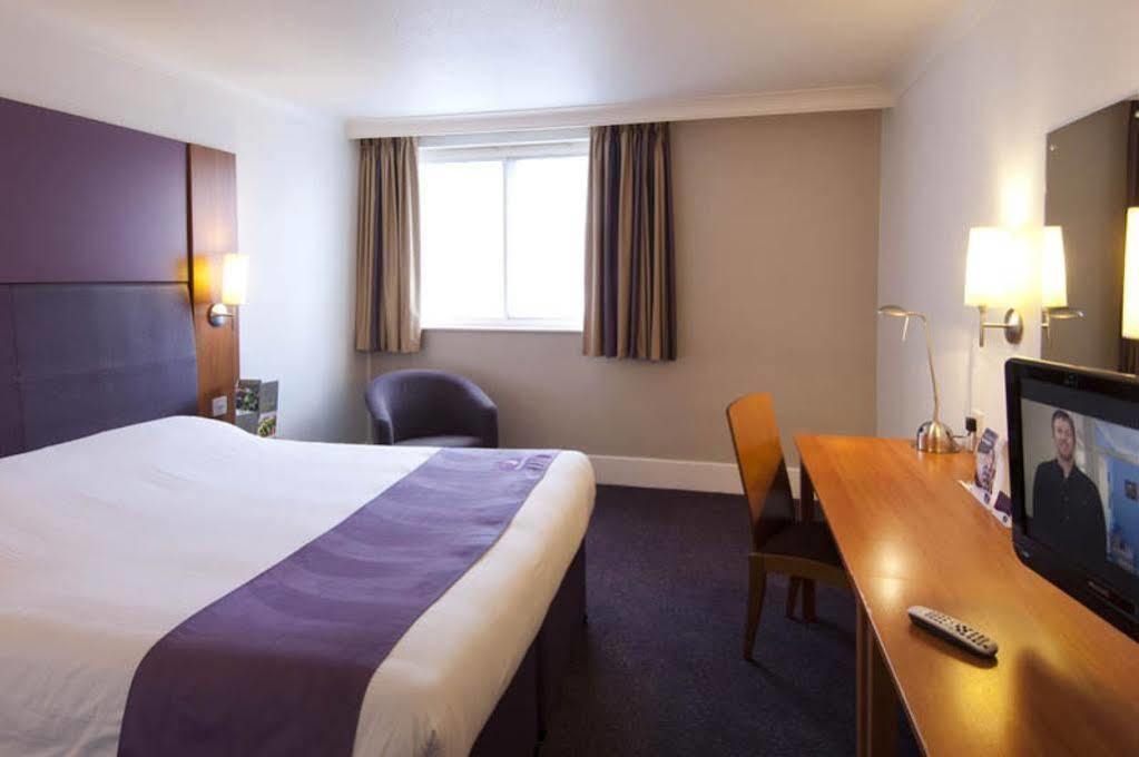 Premier Inn Брентвуд Екстер'єр фото