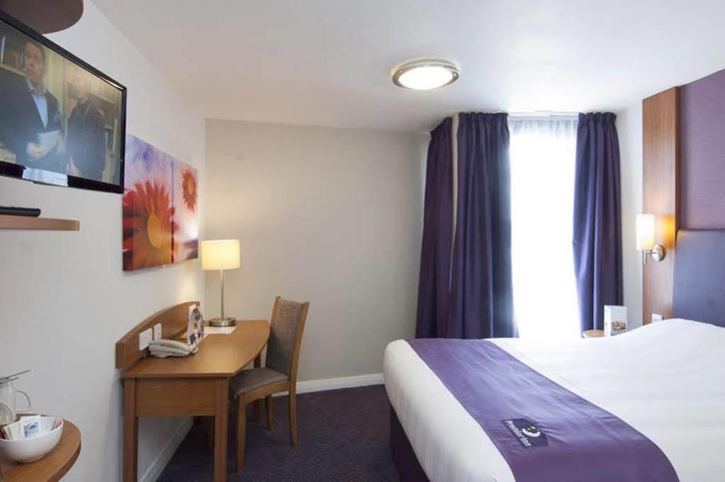 Premier Inn Брентвуд Екстер'єр фото
